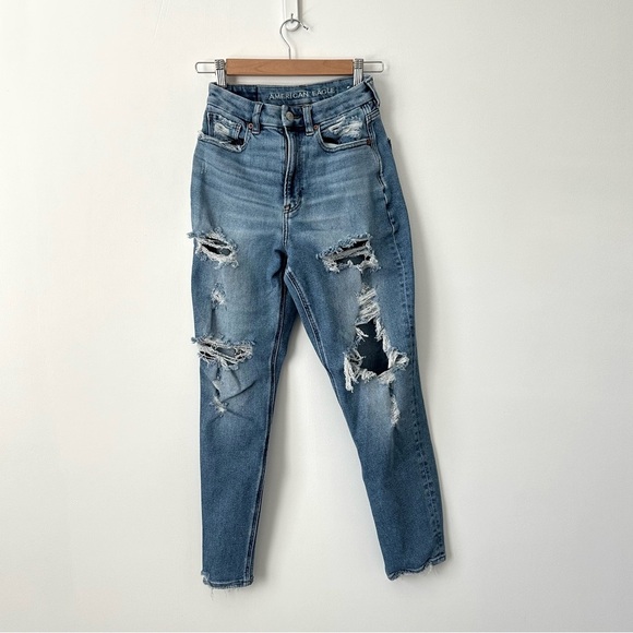American Eagle Outfitters Medium Wash Distressed Curvy Mom Jeans - Picture 2 of 10